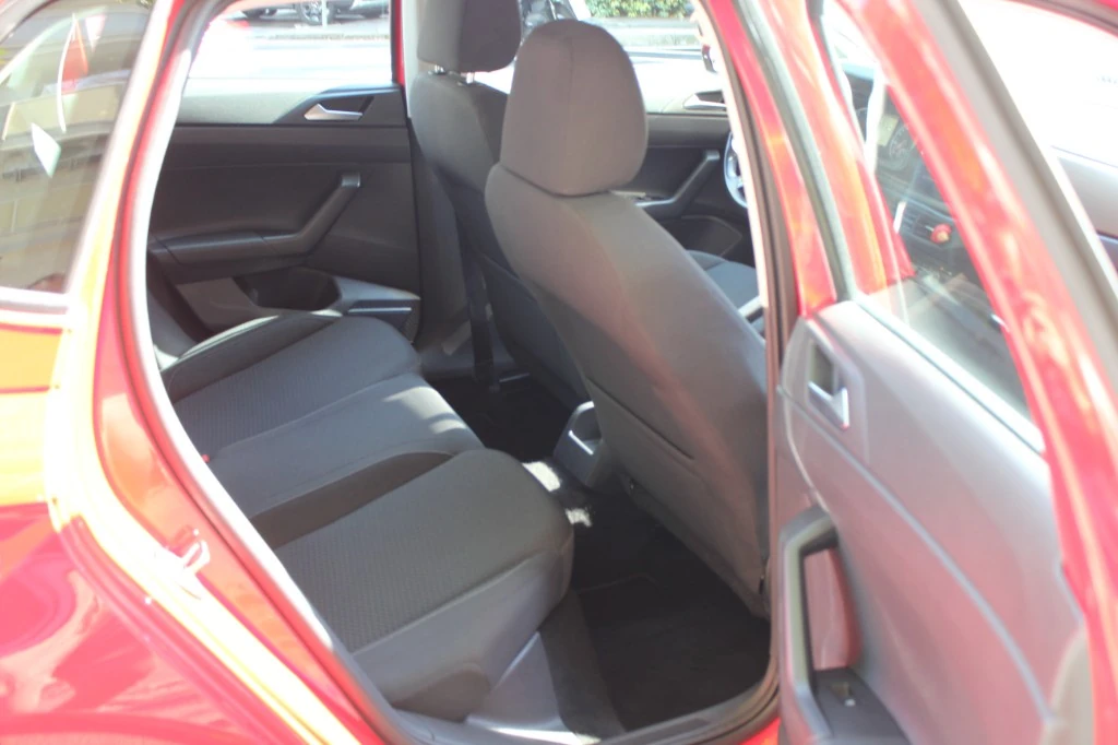 Sedili posteriori Volkswagen Polo noleggio Trieste